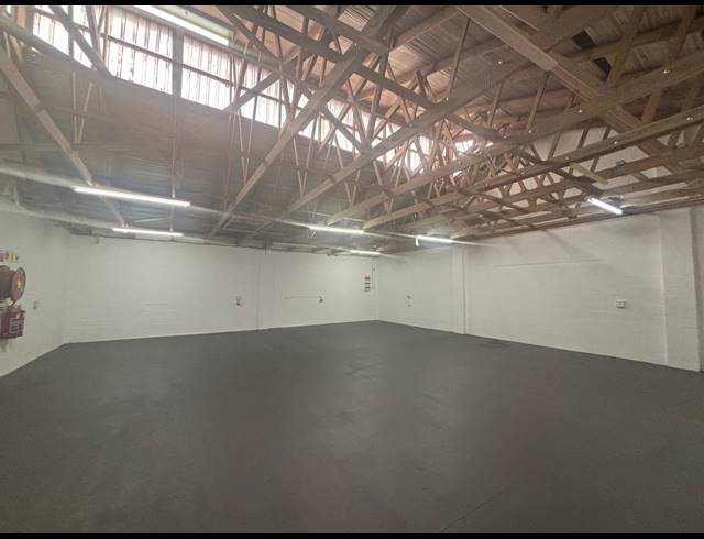 155M² FACTORY TO LET IN MAITLAND